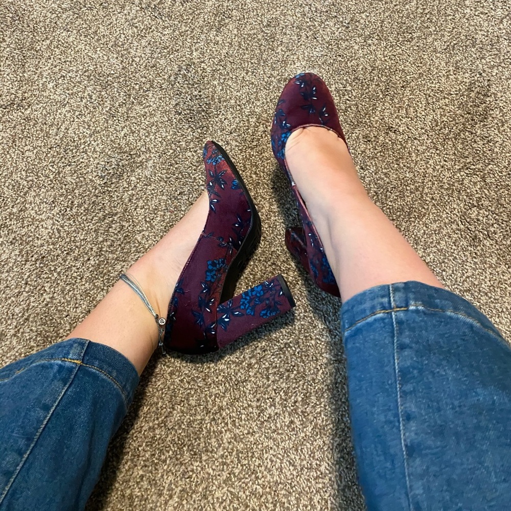 THICK HEELS